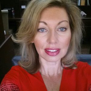 Meet your Posher, Valerie